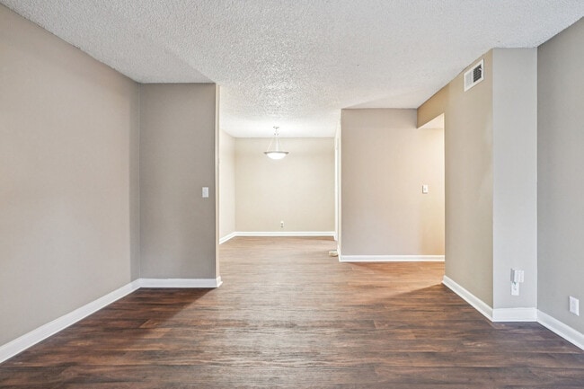 Photo - The Village at Crestview Apartments