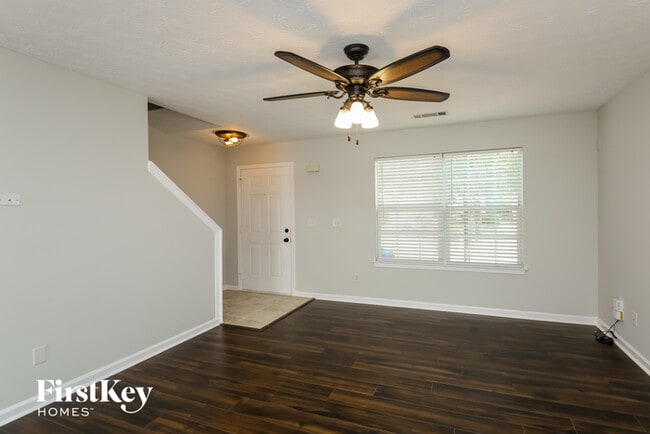 Photo - 152 Spring Walk Wy