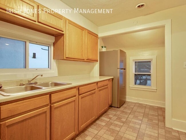 Photo - 36 Scott St Unit Apt. 4 - Upper Rear House