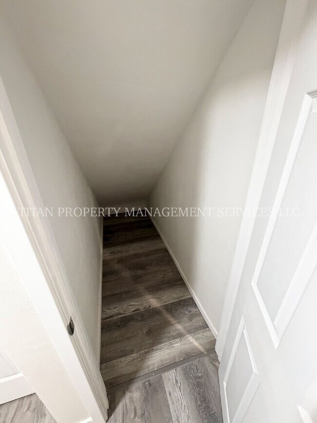 Photo - 1135 13th St NE Unidad #1