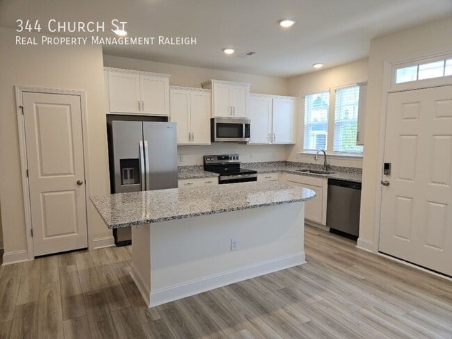 Photo - 344 Church St