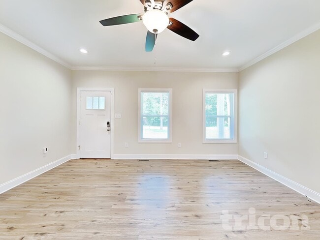 Photo - 210 Wildwood Loop