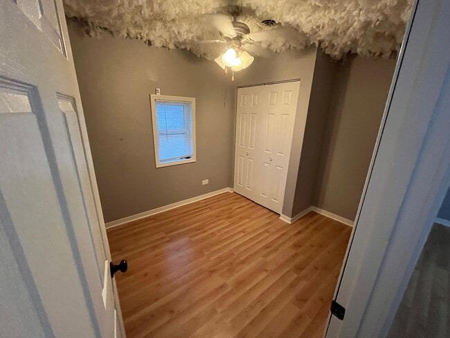 Photo - 1042 W Goodenow Rd Unit 2