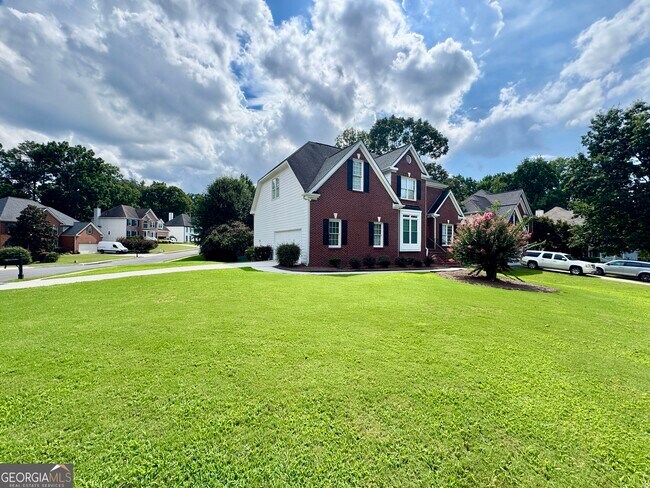 Photo - 1770 Highland Oaks Way NE