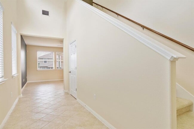 Photo - 229 Pearl Wy