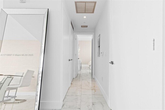 Photo - 2900 NE 7th Ave Unit 4104