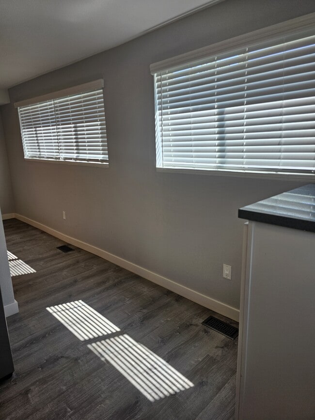 Photo - 813 Riverside Dr Unit A