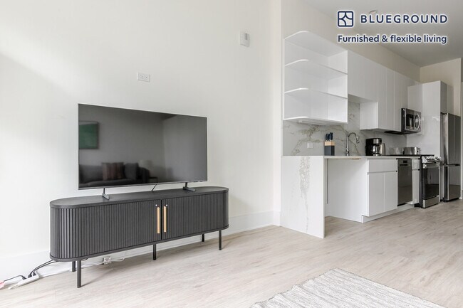 Photo - 812 W Adams St Unit FL4-ID1252