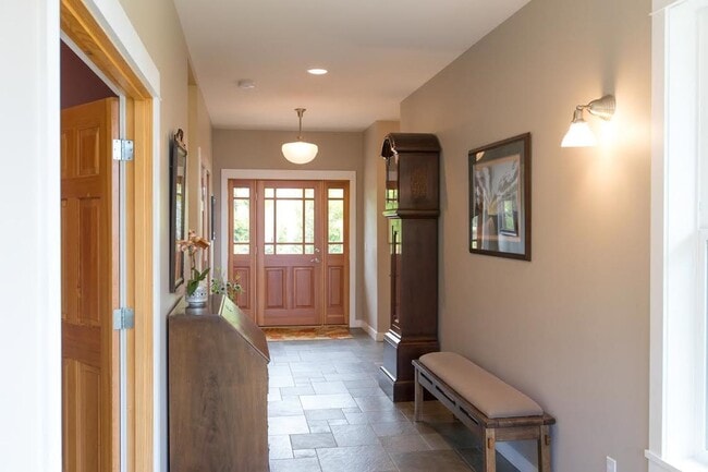 Photo - 737 Cherryview Ln