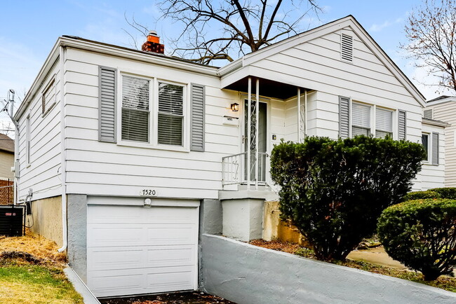 Photo - 7520 Eunice Ave