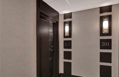 Photo - 320 Sugarcreek Trail Unité 202