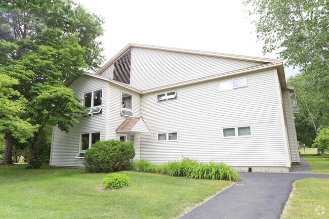 Building Photo - 23 NH-49 Rental