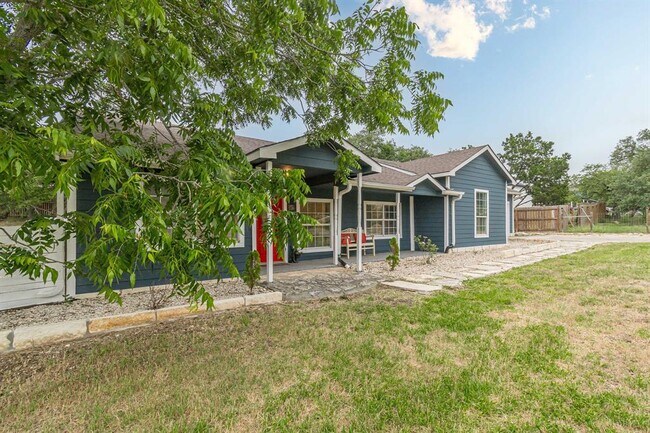 Photo - 560 Persimmon Pass