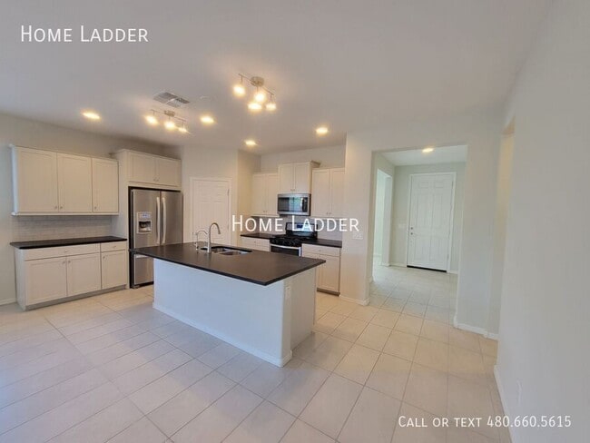 Photo - 25932 W Quail Ave