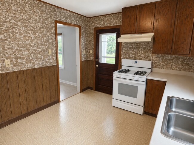 Photo - 3202 Lincoln Way