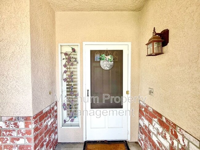 37168 Santa Rosa Glen Dr