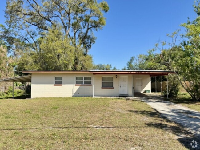 Building Photo - 3 Bedroom with HUGE Yard near I-4 and Alta... Rental