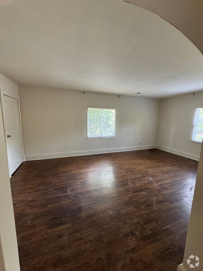 Building Photo - 1 bedroom 1 bathroom condo