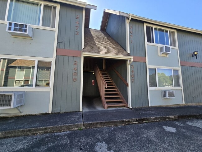 Photo - 2469 NE Kerr St Unidad 6