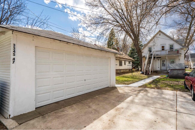 Photo - 3345 S 31st Ave