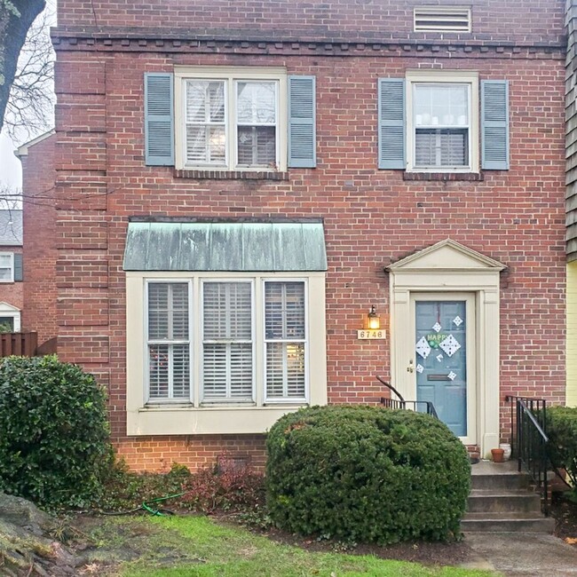 2 Bedroom 2.5 Bath Condo in Chevy Chase - 2 Bedroom 2.5 Bath Condo in Chevy Chase