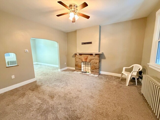 Photo - 268 Fleet St