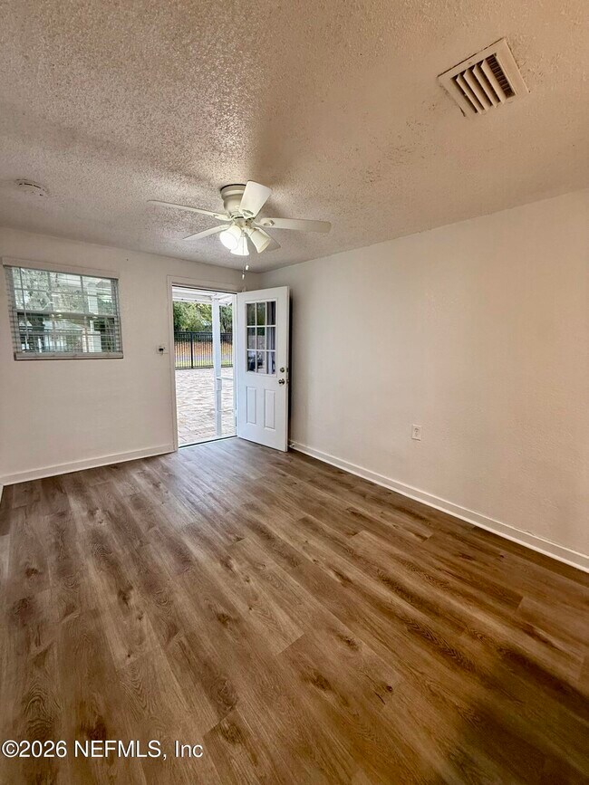 Photo - 9554 Ridge Blvd