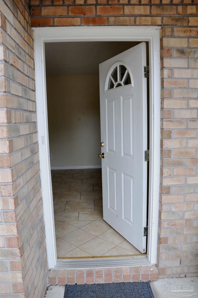 Photo - 5871 Locust St