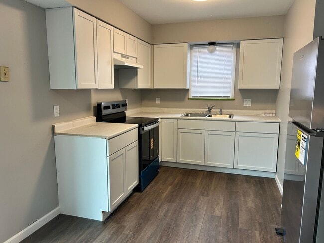 Photo - Newly Remodeled - Available Now!