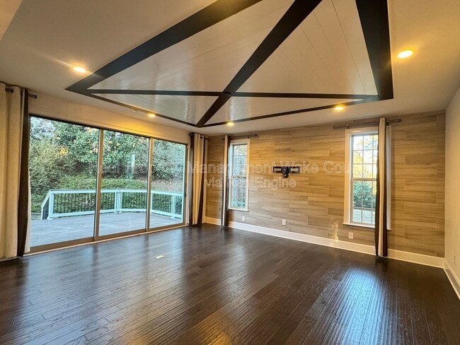 Photo - 1021 Keith Rd