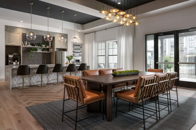 Building Photo - Evolve at Deep River