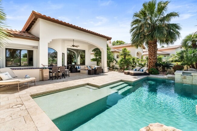 Building Photo - 78760 Cabrillo Way