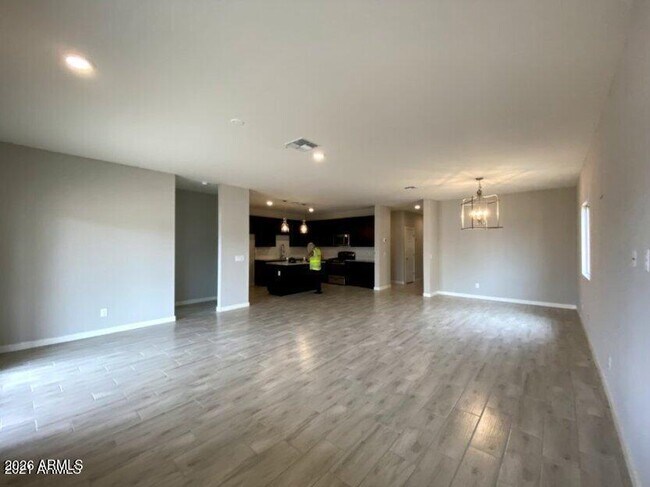 Photo - 976 E White Wing Dr