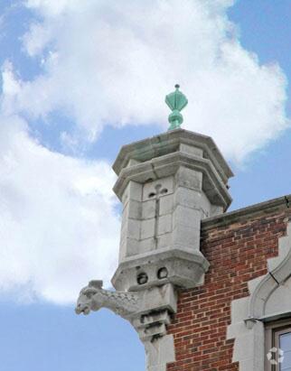 Photo - Edgewater Park Manor