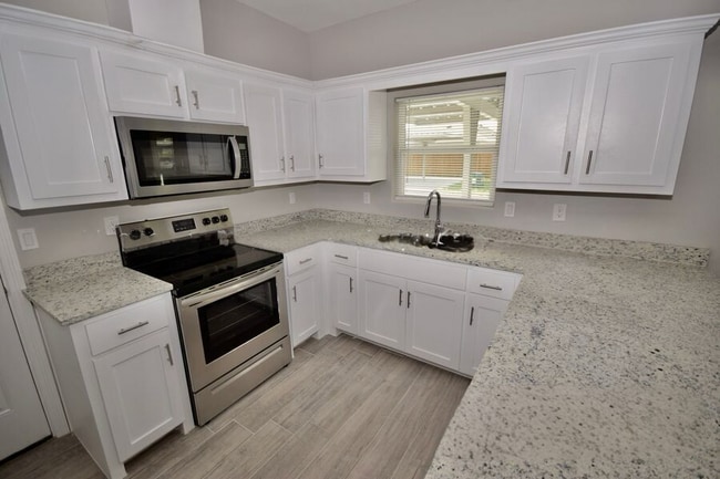 1812 Davenport St Unit 2