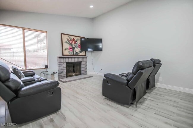 Photo - 7399 Topeka Dr