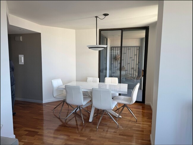 Photo - 150 Lombard St Unit #706