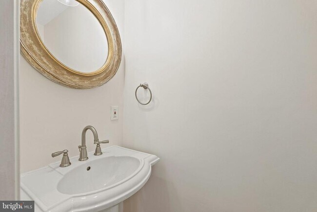 Photo - 3110 9th Rd N