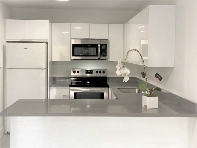 Photo - 8005 Lake Dr Unidad 207A