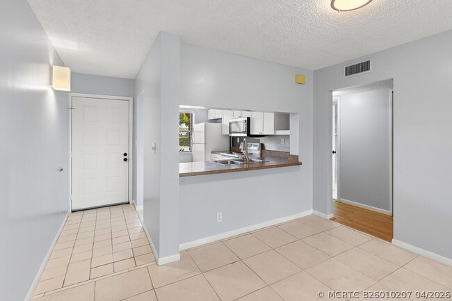 Photo - 12962 Briarlake Dr Unit 103