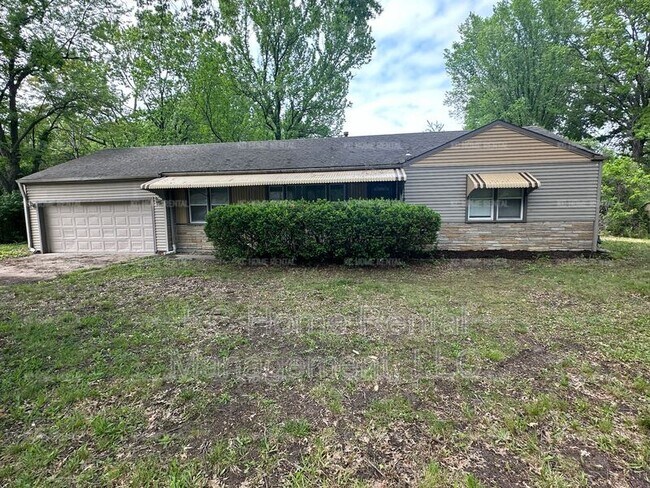 Photo - 7604 E 107th St House
