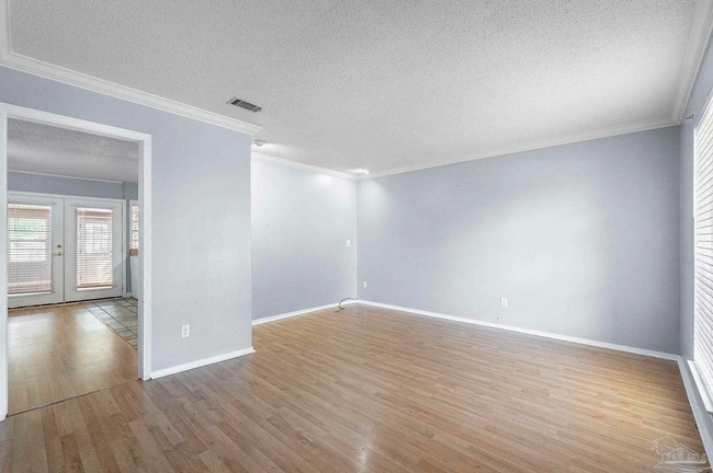 Photo - Scenic Heights Living at an Affordable Price!