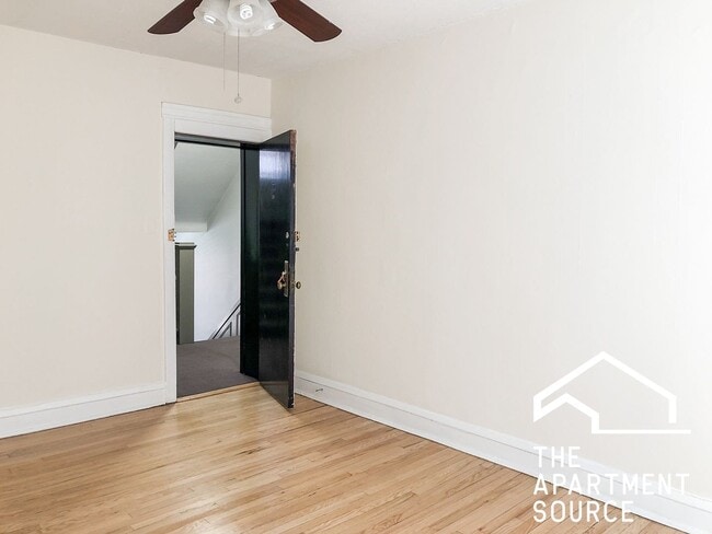 Photo - 518 W Cornelia Ave Unit 216