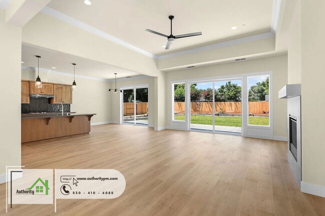 Photo - 2856 River Dr