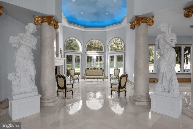 Photo - 636 S New York Rd