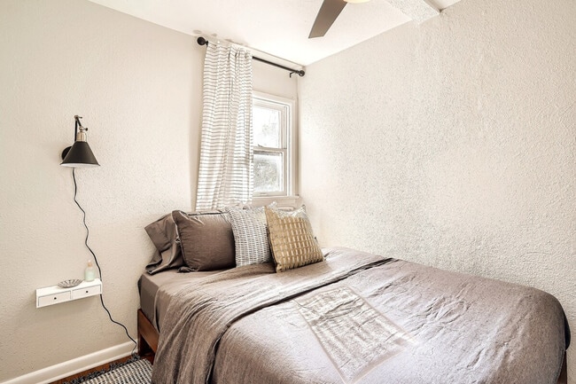 Photo - 601 S Pennsylvania St Unidad ID1026261P