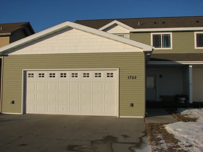 House- NW - House- NW