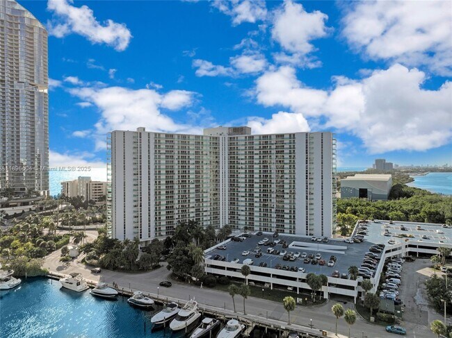 Photo - 100 Bayview Dr Unit 230