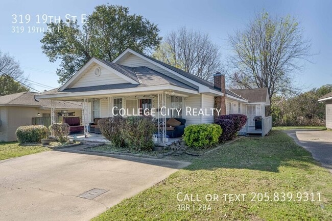 Photo - 319 19th St E