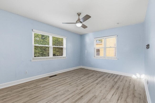Photo - 1780 John Calvin Ave